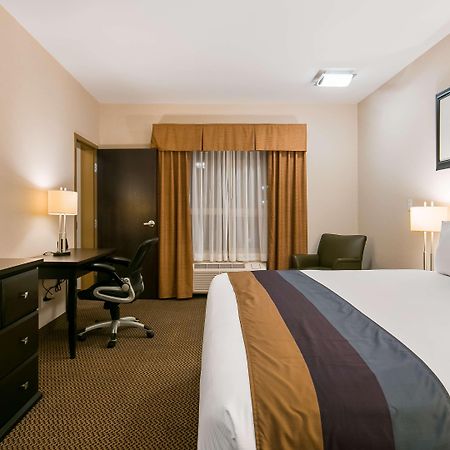 Best Western Wainwright Inn & Suites Buitenkant foto